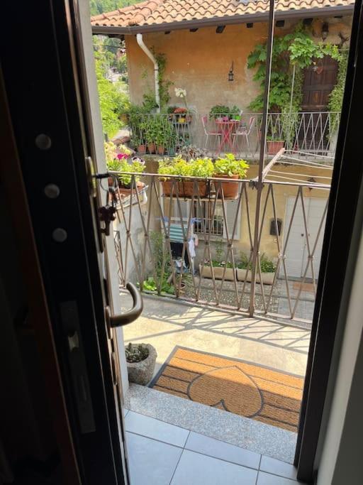 Gabbinoholidayhome Appartamento In Suggestiva Corte Como Dış mekan fotoğraf